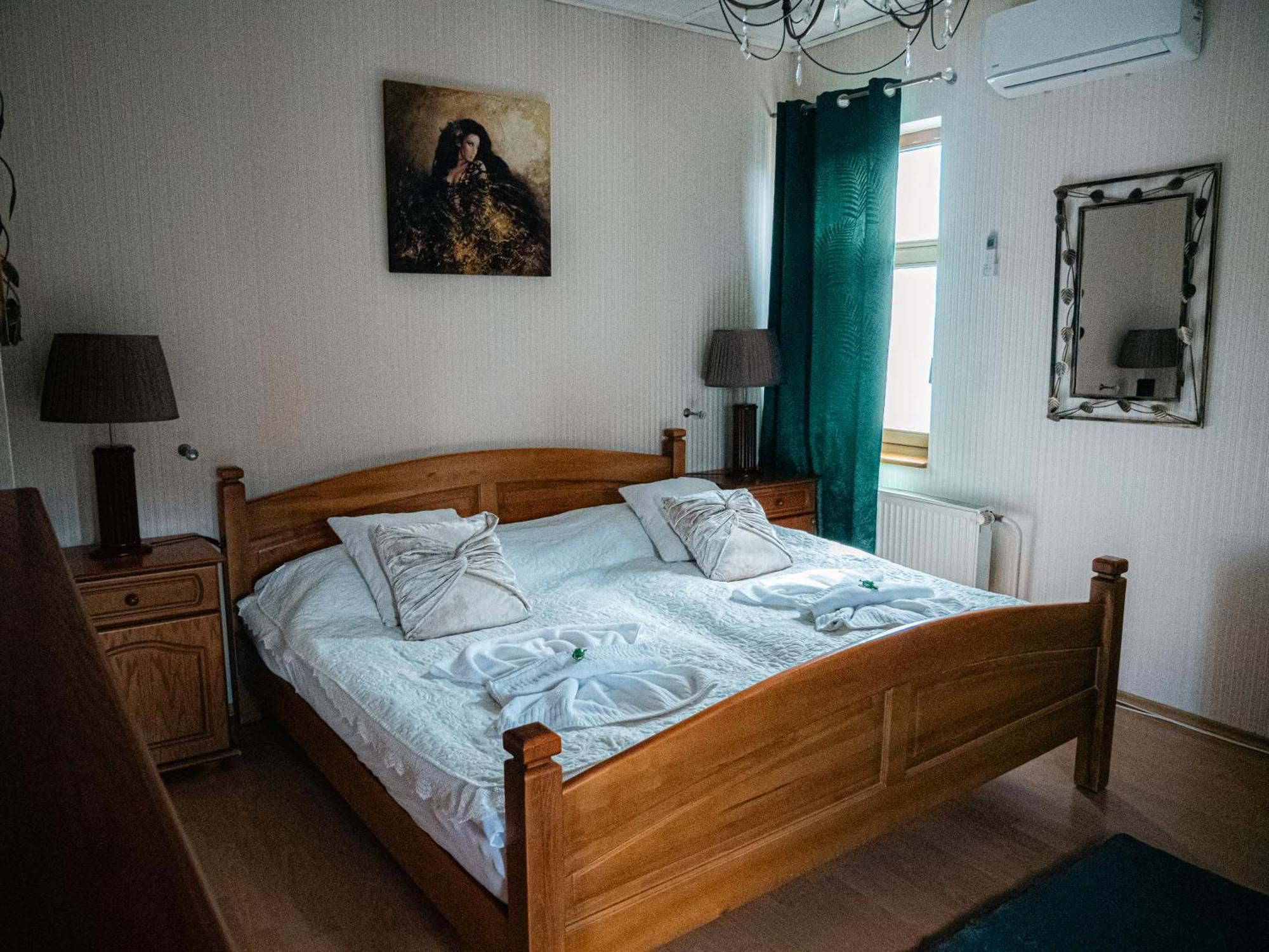 U Krba Hotell Nitra Exteriör bild