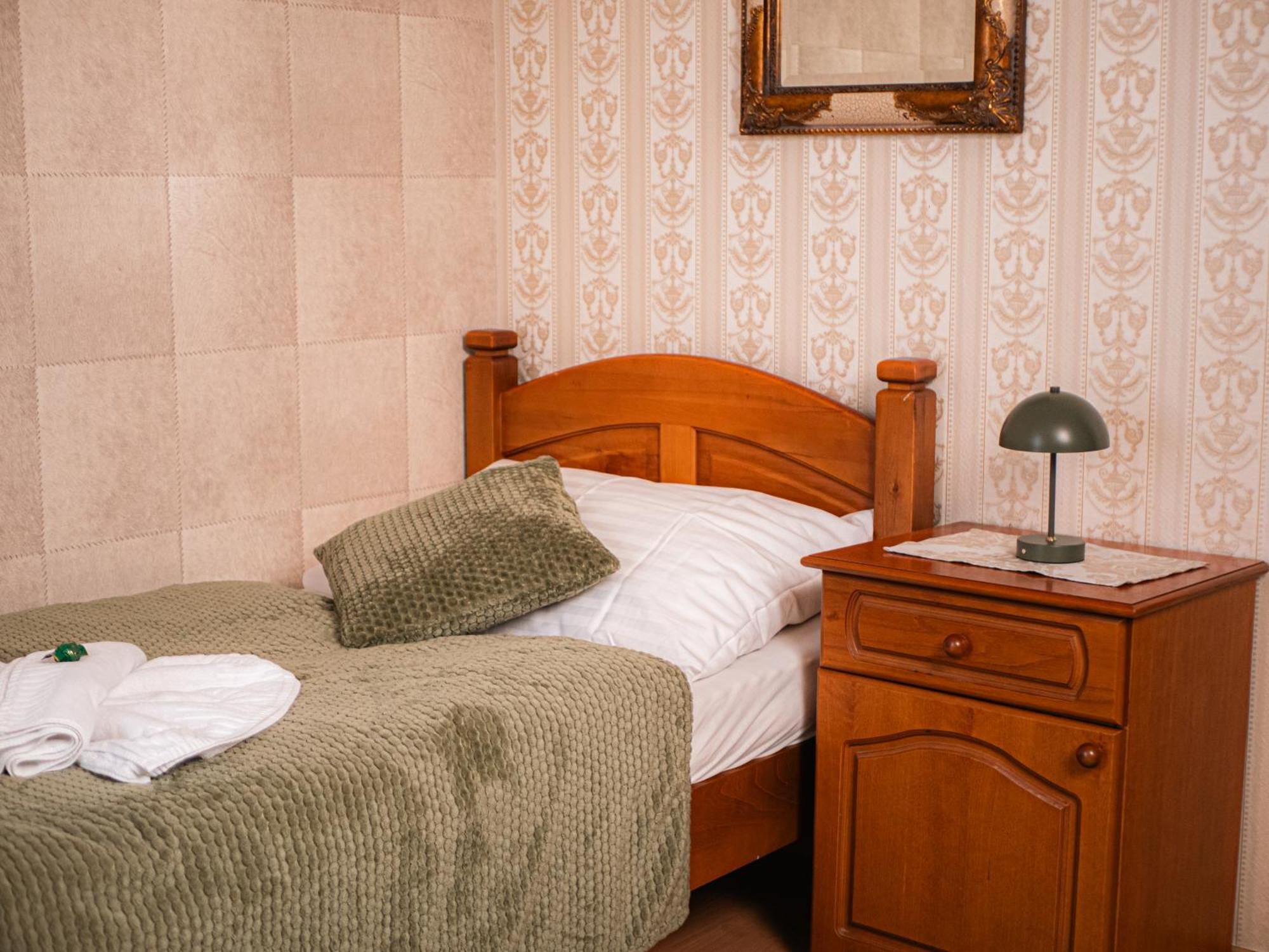 U Krba Hotell Nitra Exteriör bild